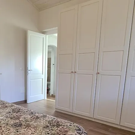 Lu Guest house *